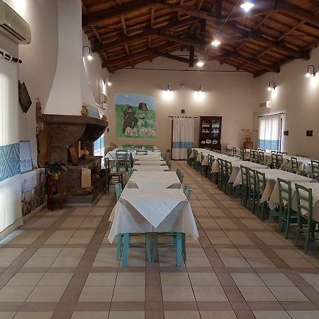 Agriturismo Agrifoglio San Giovanni Suèrgiu Екстериор снимка