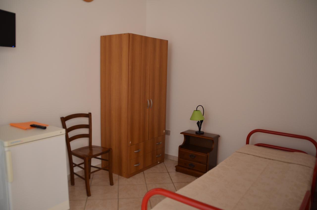 Agriturismo Agrifoglio San Giovanni Suèrgiu Екстериор снимка