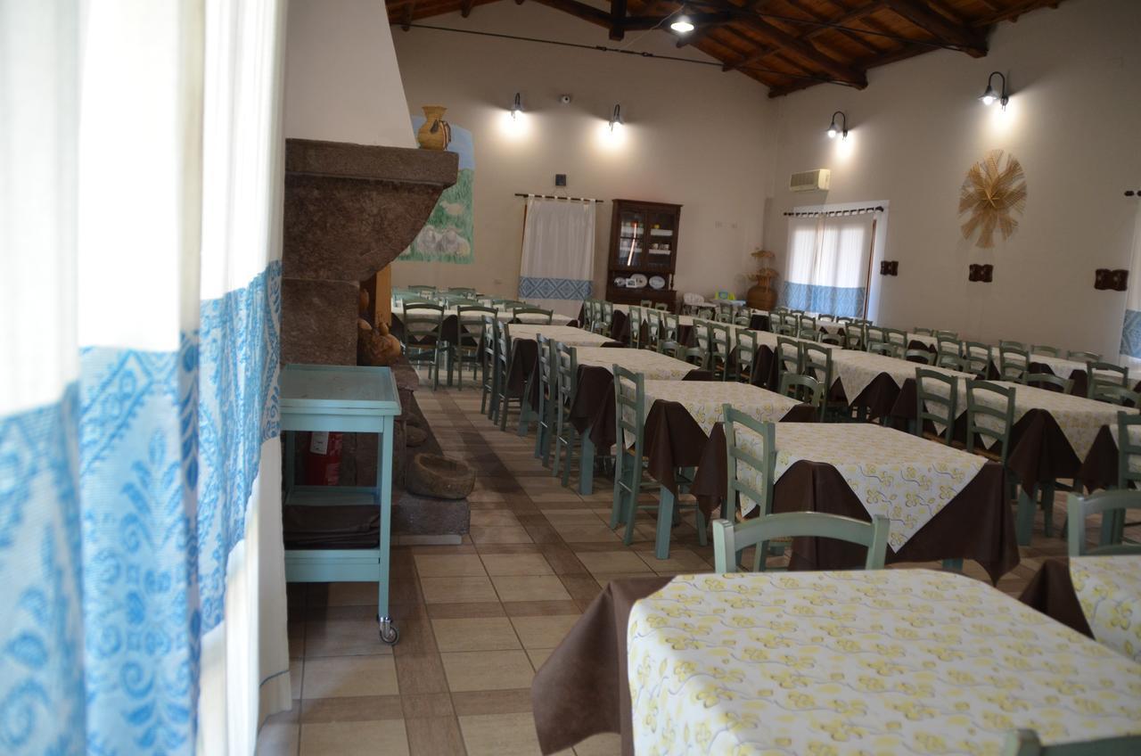 Agriturismo Agrifoglio San Giovanni Suèrgiu Екстериор снимка